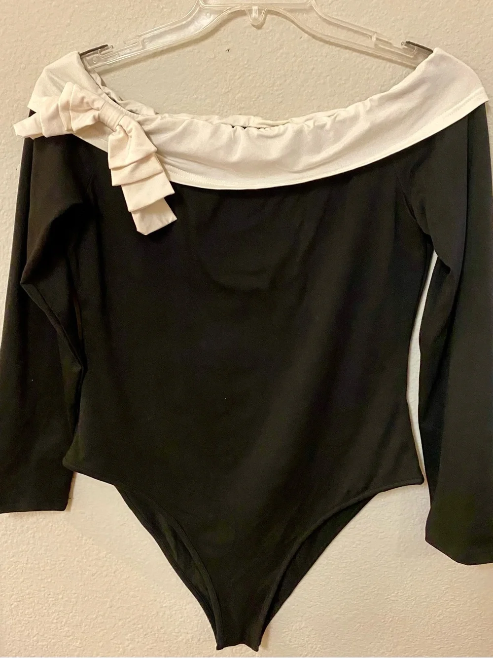 Off-the-Shoulder Bow Detail Bodysuit - Size XL - NWOT! - Picture 5 of 8